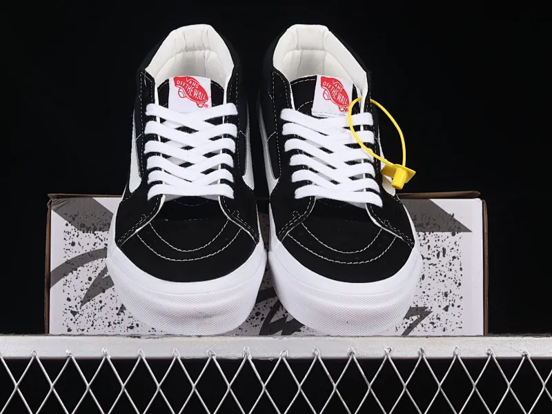All categories Vans Vans series Vans Mid Vans China Vans Vault OG SK8-Mid Lx Vans high-end branch simple black and white mid-top casual sneakers VN0A4BVCBA2